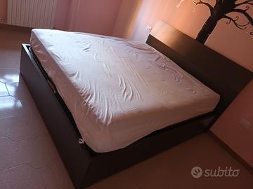 Letto matrimoniale contenitore + materasso