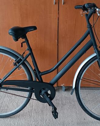 bici con cerchi 28