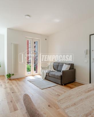 VENDITA BILOCALE COMPLETAMENTE RISTRUTTURATO CON C