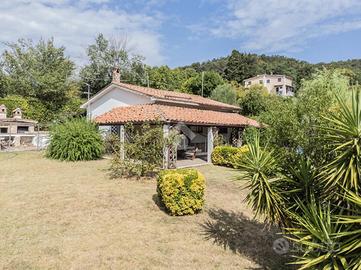 VILLA SINGOLA A MANZIANA