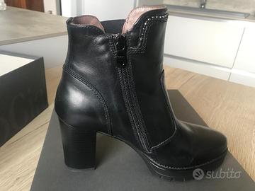 Stivaletto nero Nero Giardini n. 35 (veste 36)
