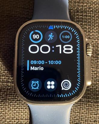 Apple Watch Ultra 2 perfetto, batteria 100%