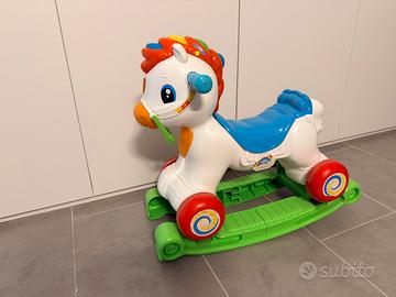 Cavallo a dondolo e su ruote Clementoni