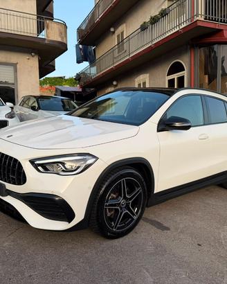MERCEDES-BENZ GLA 200 d Automatic 4Matic Premium