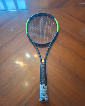 Tennis: Racchetta Wilson Blade 