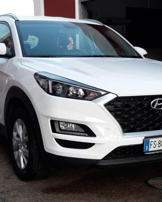 Hyundai Tucson 1.6 crdi manutenz. e km certificati