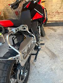 Ducati desert x discovery
