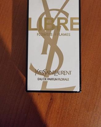 Fragranza ysl libre flowers & flame