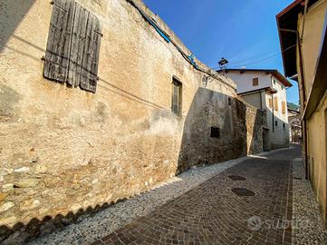RUSTICO A TOSCOLANO-MADERNO