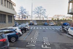 Camera singola con terrazzo