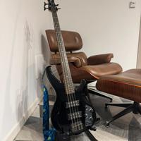 Yamaha TRBX 304 Pari al Nuovo (Usato 1 Volta)