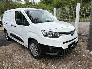 Toyota proace city maxi 3 posti diesel anno 2021
