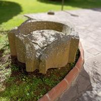 Raccoglitore olio di oliva in pietra