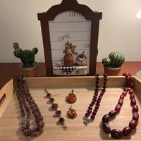 Gioielli in pietre dure e argento