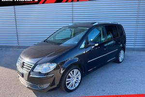 VOLKSWAGEN Touran 2.0 TDI DPF Highline 7 posti T