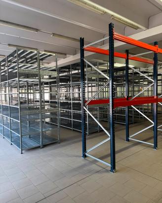 scaffali industriali