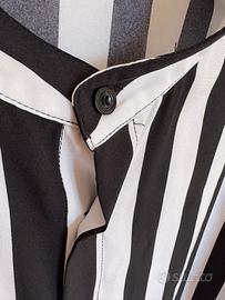 Camicia a righe bianche e nere – Stile senza tempo