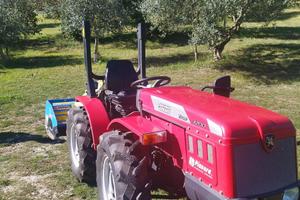Trattore agricolo come nuovo usato pochissimo