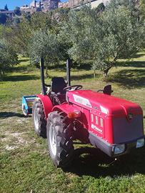 Trattore agricolo come nuovo usato pochissimo