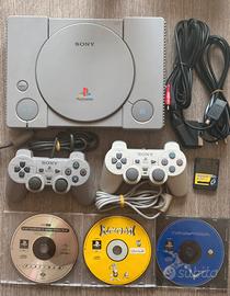 PS1 PlayStation 1 + 2 Controller + 4 Giochi