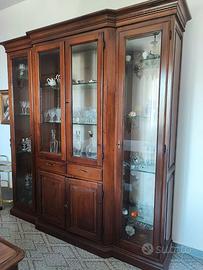 Credenza con vetrina