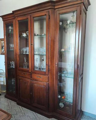 Credenza con vetrina