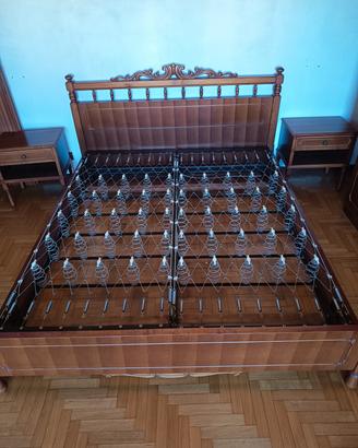 Struttura letto matrimoniale in noce