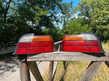fari posteriori BMW  serie 3 berlina e36