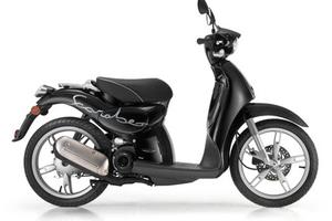 Scooter Aprilia modello Scarabeo 100 cc 
