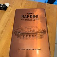 Cofanetto in metallo Grappa Nardini