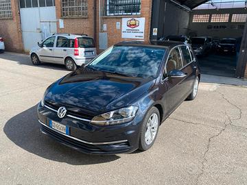 Volkswagen Golf 1.6 115cv Executive BlueMotion