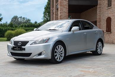 2006 LEXUS IS 220 D LEX00002