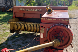 Imballatrice New Holland 370 hayliner