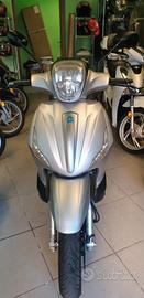 Piaggio Beverly 300 i.e. S come nuovo fattura perm