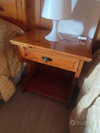 Letti, scrivanie e arredamento camere in pino