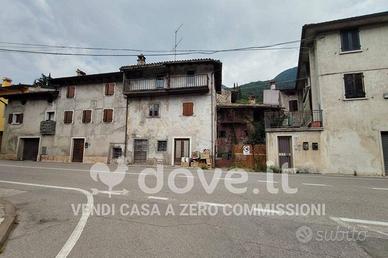 Rustico / Casale di 90 m² con più di 5 locali a Do