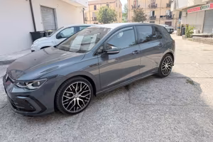 Volkswagen Golf 8 2021 1,5 tsi 130cv Rline