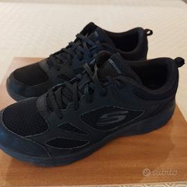 Sneakers Skechers nere con suola in memory foam
