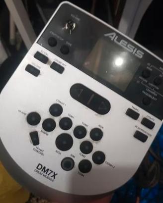 Batteria elettronica DM7  con alcuni pezzi mancant