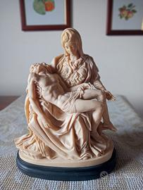 Scultura "La Pietà"