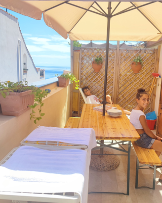 Casa rosa Ustica