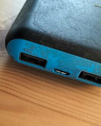 Power bank Energizer UE10007 10000 mAh doppia USB