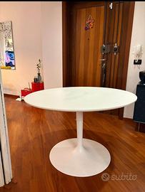 Tavolo desing connubia