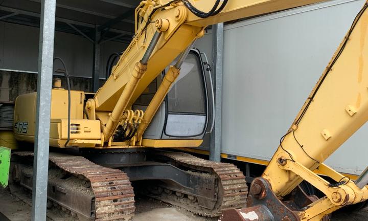 Escavatore fiat-hitachi ex 165