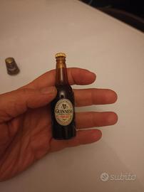 mignon bottiglia Guiness Dublino vetro metallo