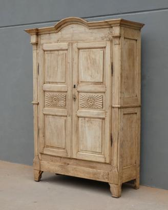 Antico armadio centinato due ante in pioppo, '800
