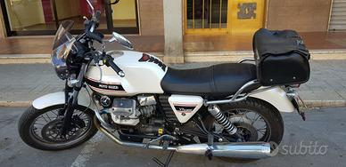 MOTO GUZZI V7 CLASSIC