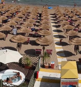 Villetta indipendente con giardino e posto auto