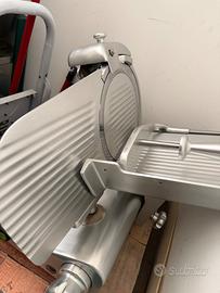 Affettatrice 30 cm
