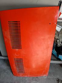 Fiat 850 spider cofano post.